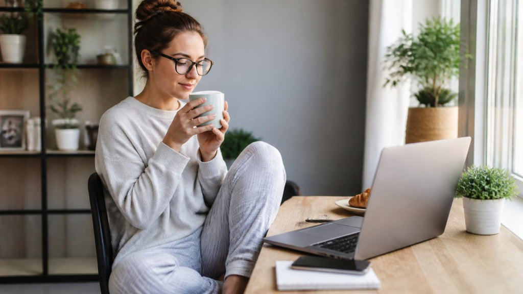 How to Choose Comfortable Work From Home Clothing